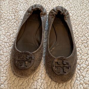 Tory Burch Grey Leather Distressed Ballet Flats Size 6.5